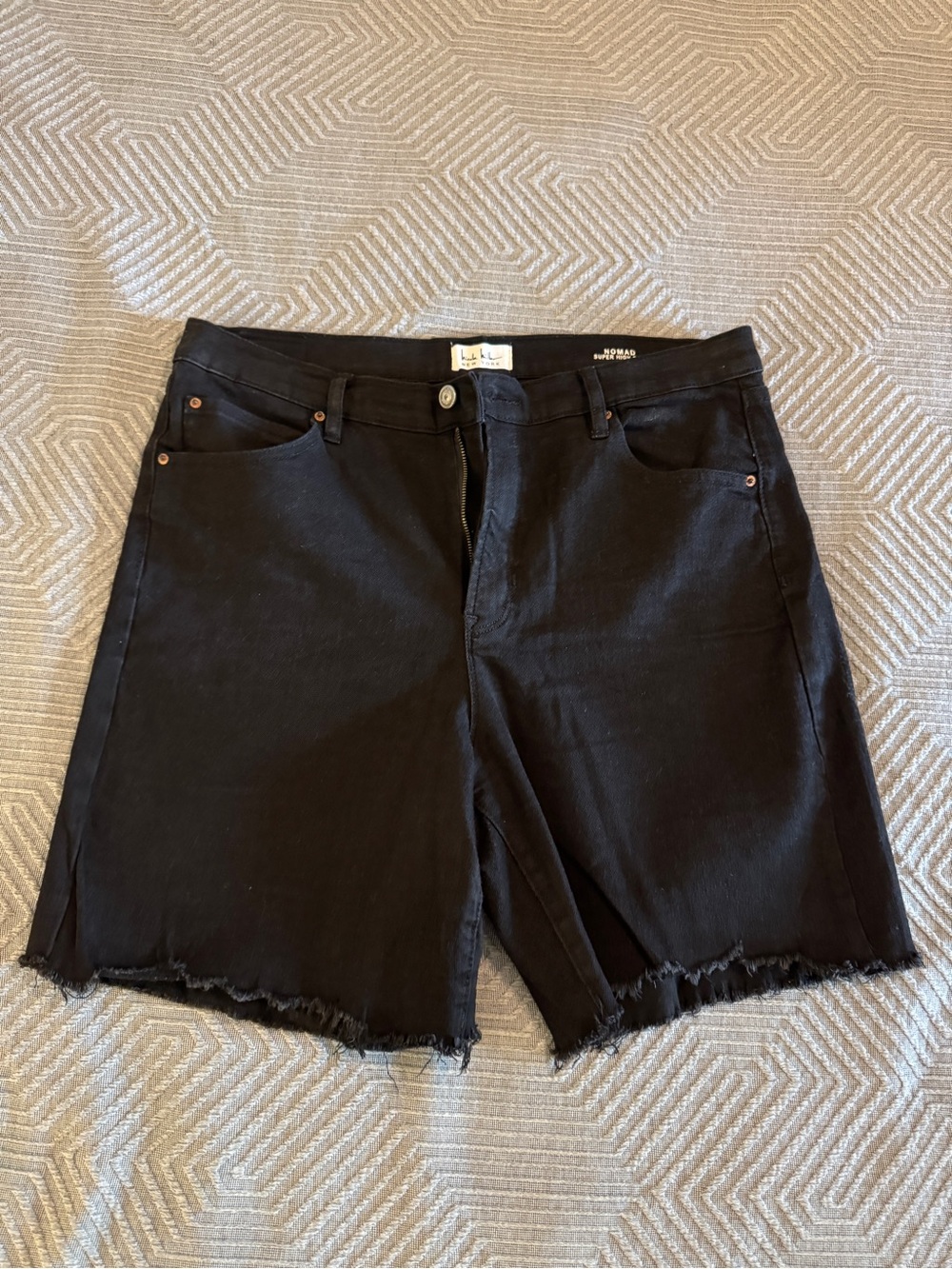 Nicole Miller Black Frayed-Hem Denim Shorts